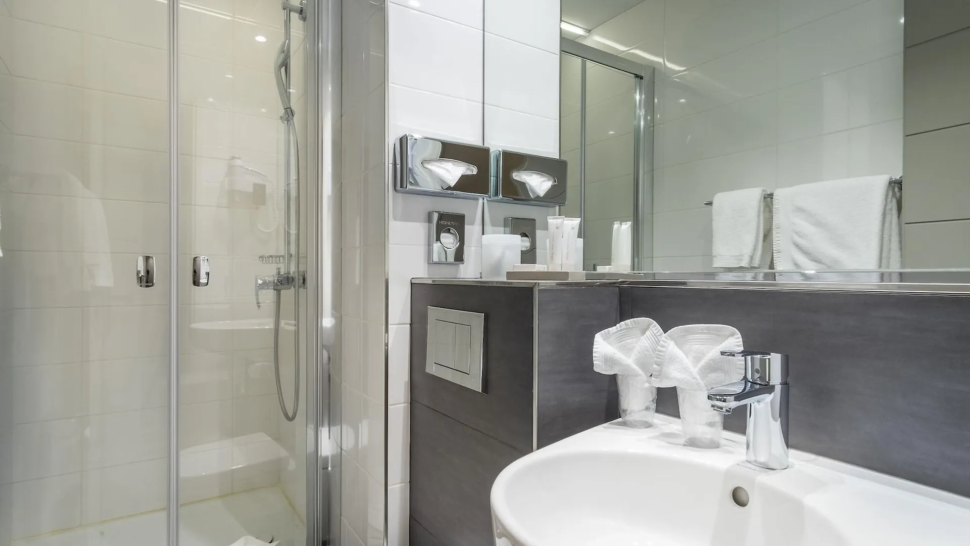Hotel Korner Louvre Parigi